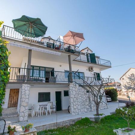 Apartments By The Sea Slatine, Ciovo - 1126 Trogir Ngoại thất bức ảnh