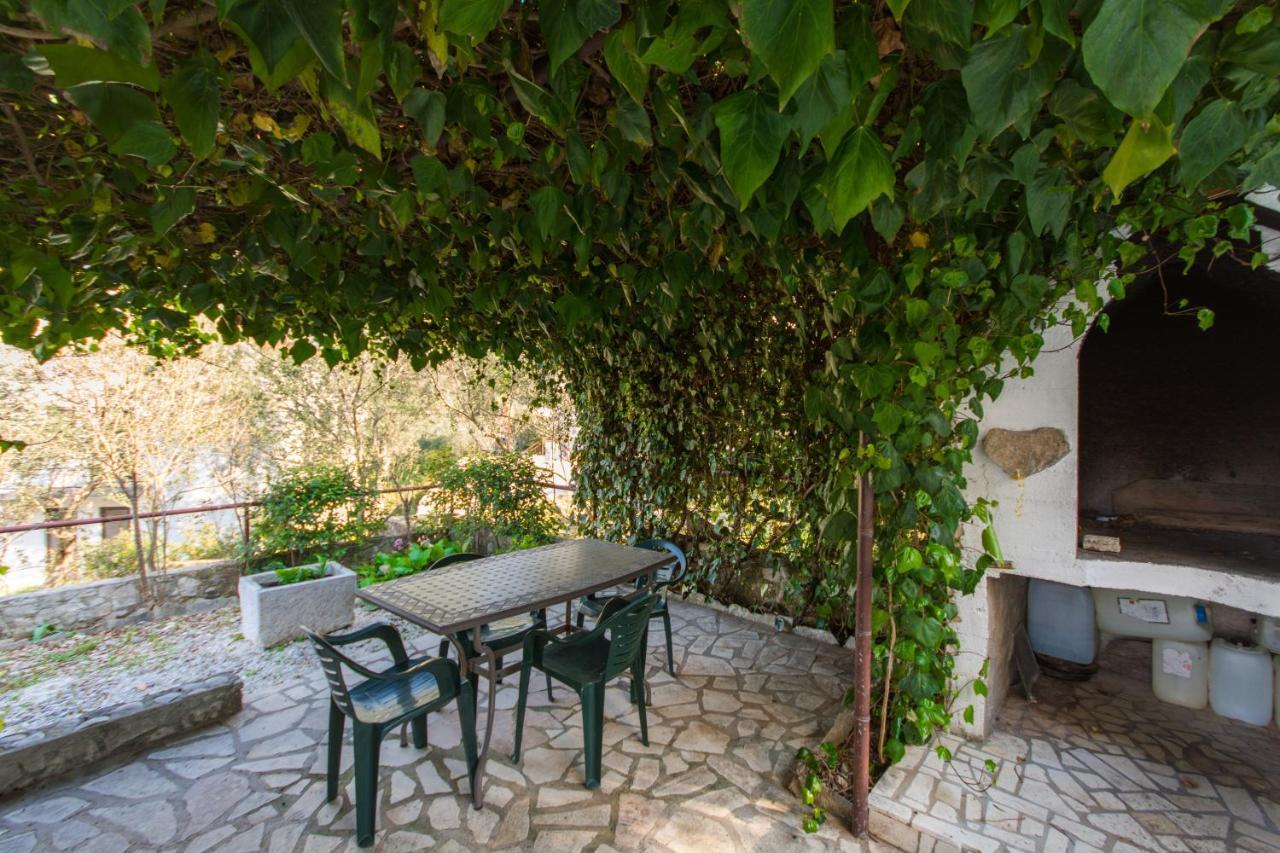 Apartments By The Sea Slatine, Ciovo - 1126 Trogir Ngoại thất bức ảnh