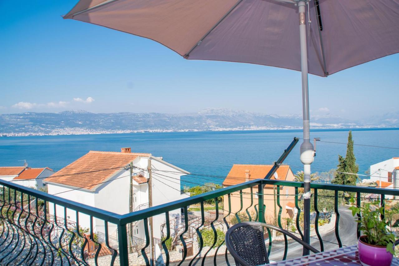 Apartments By The Sea Slatine, Ciovo - 1126 Trogir Ngoại thất bức ảnh