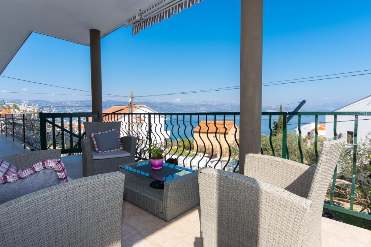 Apartments By The Sea Slatine, Ciovo - 1126 Trogir Ngoại thất bức ảnh