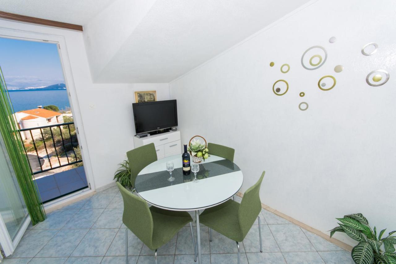 Apartments By The Sea Slatine, Ciovo - 1126 Trogir Ngoại thất bức ảnh