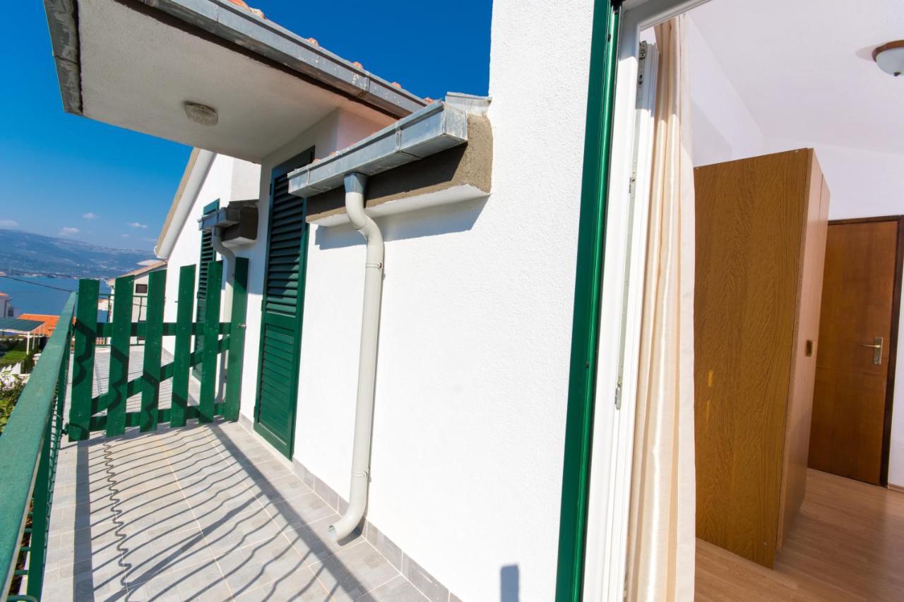 Apartments By The Sea Slatine, Ciovo - 1126 Trogir Ngoại thất bức ảnh