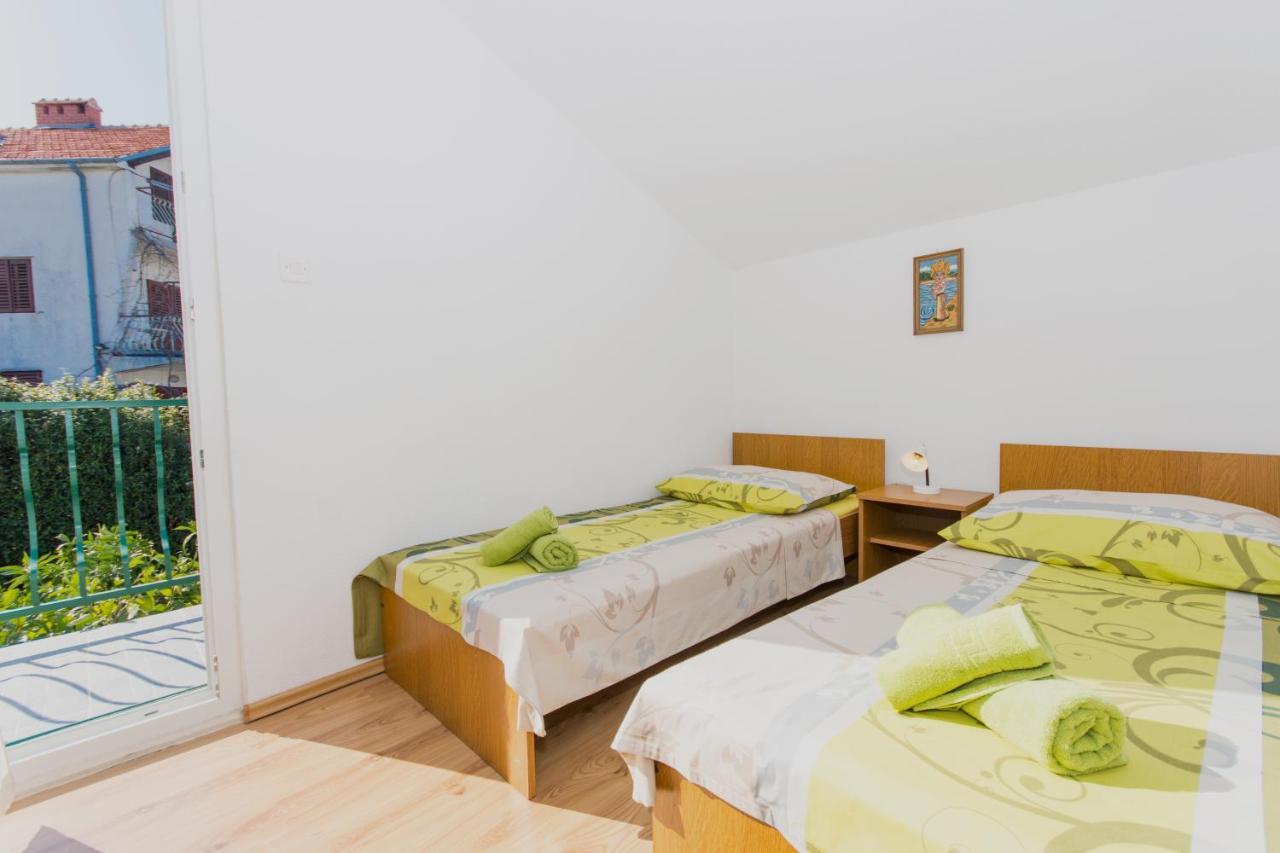 Apartments By The Sea Slatine, Ciovo - 1126 Trogir Ngoại thất bức ảnh